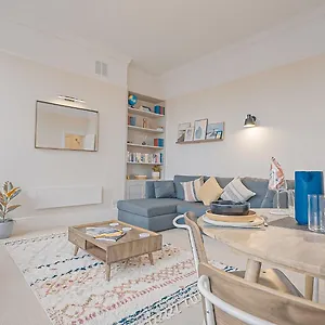  Apartment Burlington Mansions - Stunning Coastal